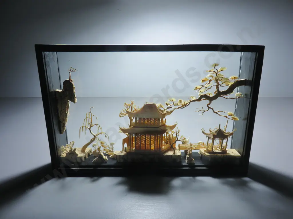 Three vintage oriental cork Dioramas. Image 1++