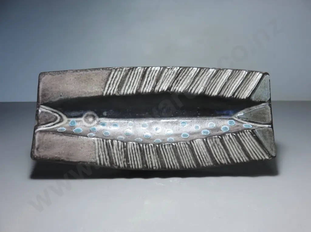 Mid-century Scandinavian Fish shaped pottery vessel designed by Thomas Hellström Image 1++