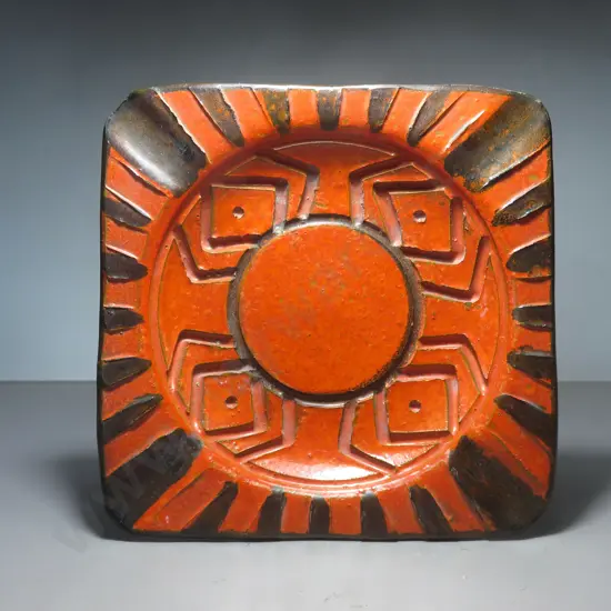 Mid-century heavily carved Italian studio potted ashtray