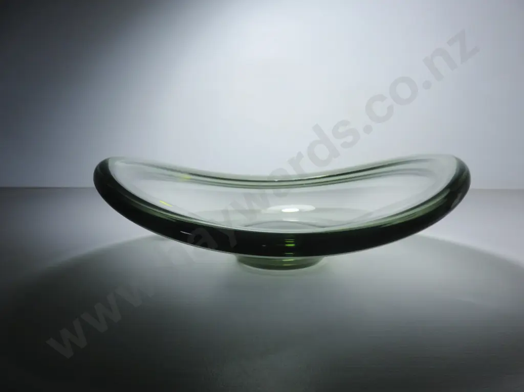 Per Lütken for Holmegaard of Denmark freeform art glass bowl Image 1++