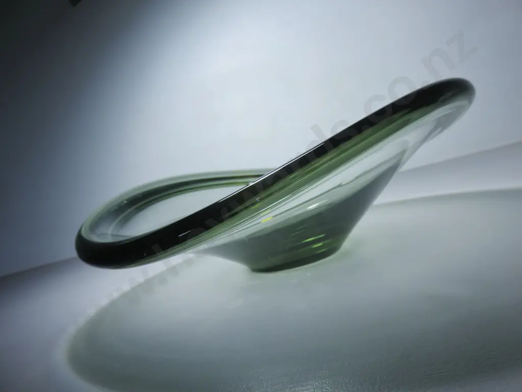 Per Lütken for Holmegaard of Denmark freeform art glass bowl Image 1++