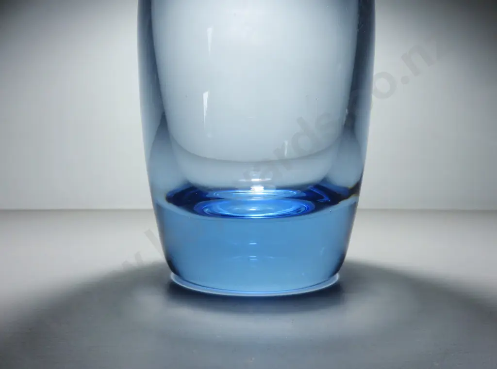 Large mid-century Per Lütken for Holmegaard of Demark Cylindrical vase Image 1++