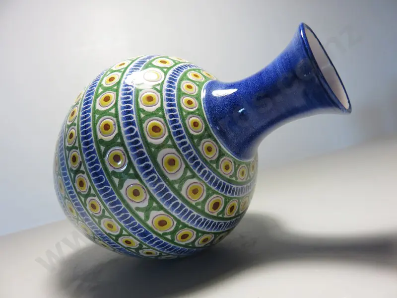 Mid-Century Scandinavian hank Keramik of Norway studio vase with retailers label Image 1++