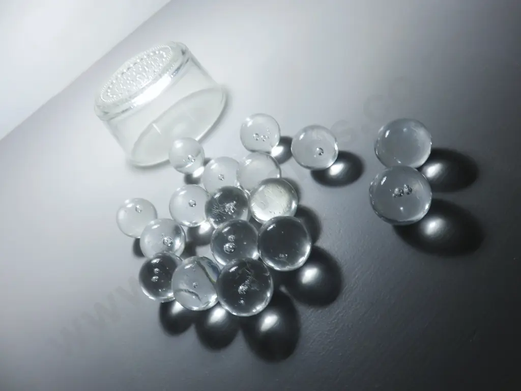 Iittala of Finland Kastehelmi (dewdrop) glass bowl Image 1++