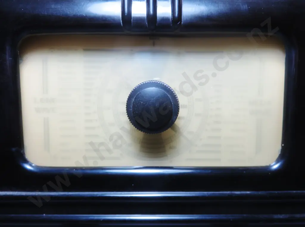 Philco 444 "People's Set" Radio (1936) Image 1++