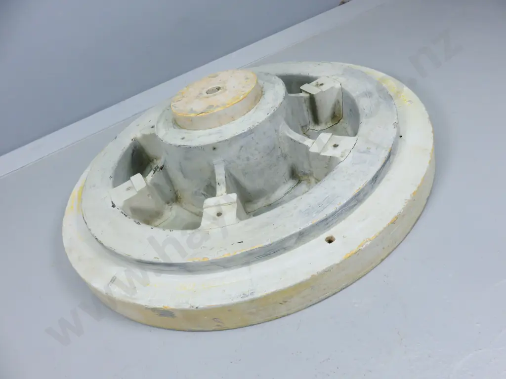 Early Large round timber Foundry Form Image 1++