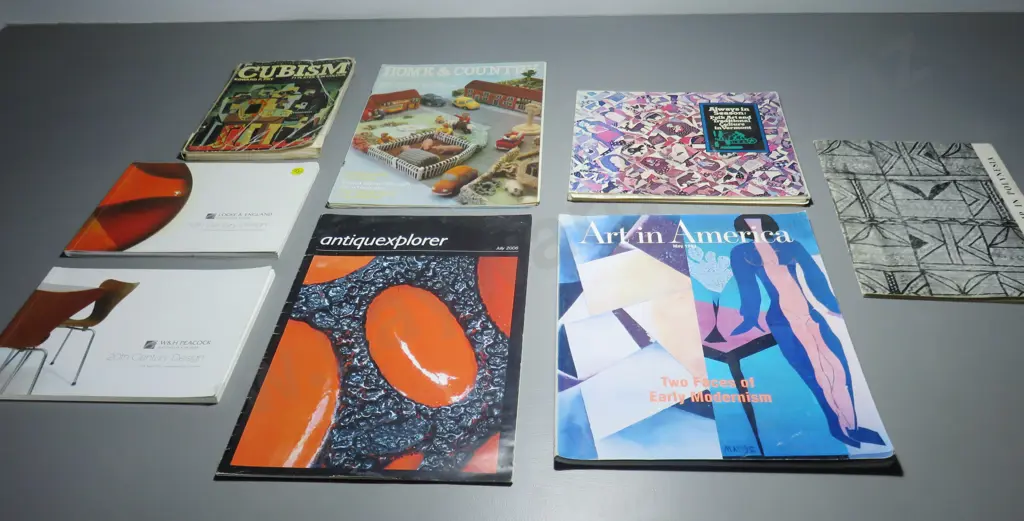 Collection of mid-century books / magazines plus auction catalogues  Image 1++