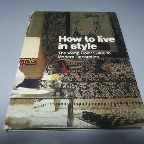 1974 How to live in style