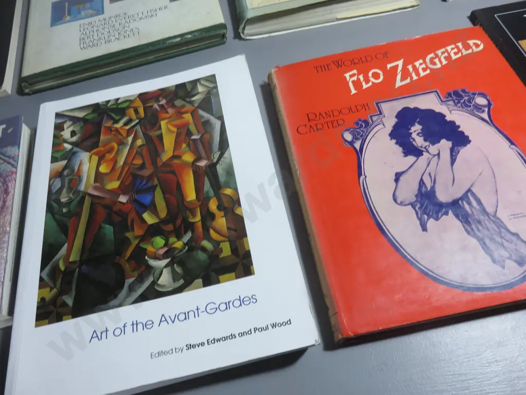 11 Various Art Books  Image 1++