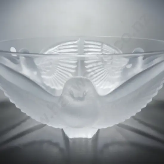 French J G Durand art glass “Paloma” bowl