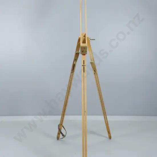 Timber artists Easel