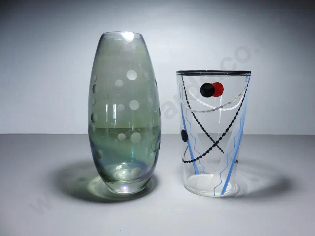Pair of vintage Jazz age Vases Image 1++