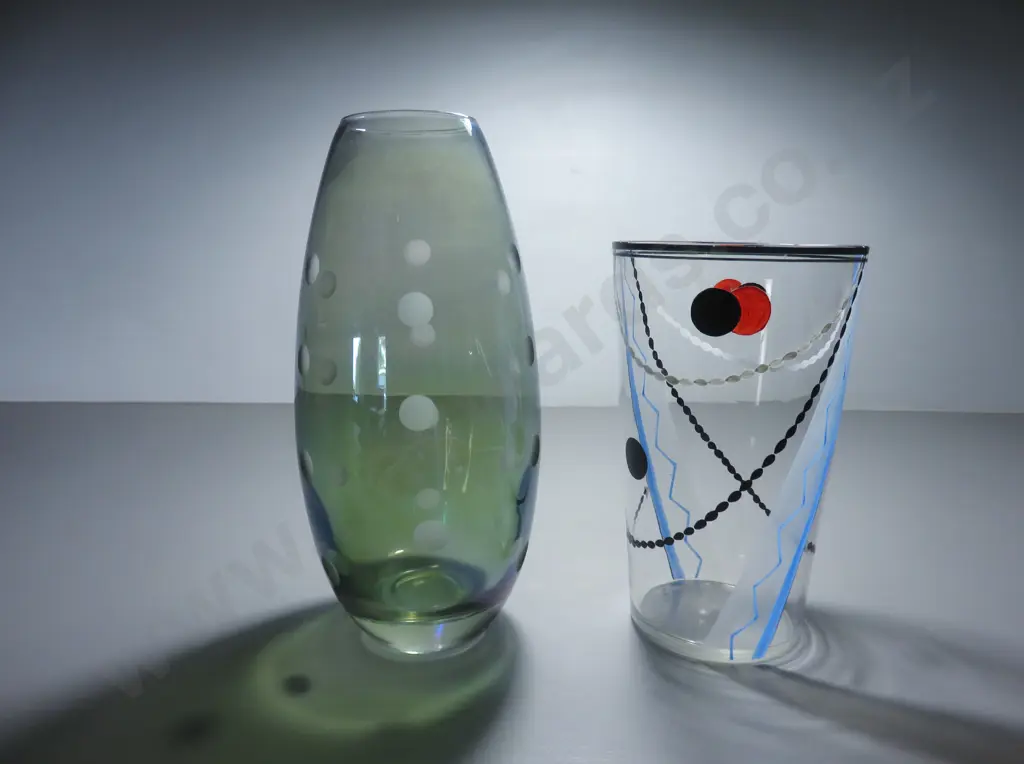 Pair of vintage Jazz age Vases Image 1++