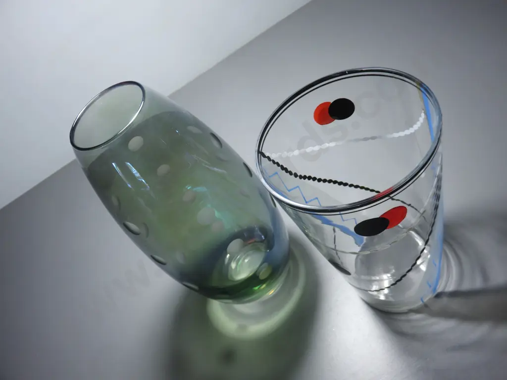 Pair of vintage Jazz age Vases Image 1++