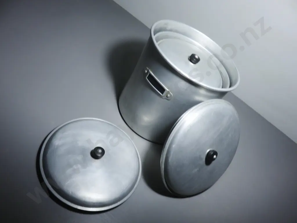 Set of six early to mid-20th century Aluminium kitchen storage Canisters Image 1++