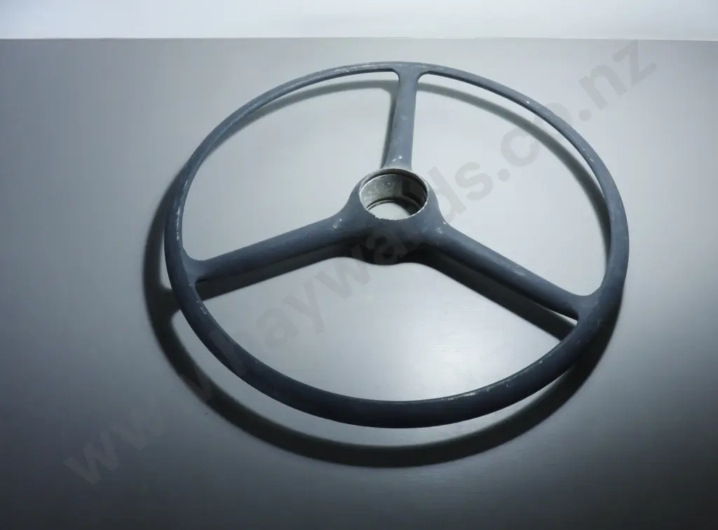 Oversized early agricultural / vintage car steering wheel Image 1++