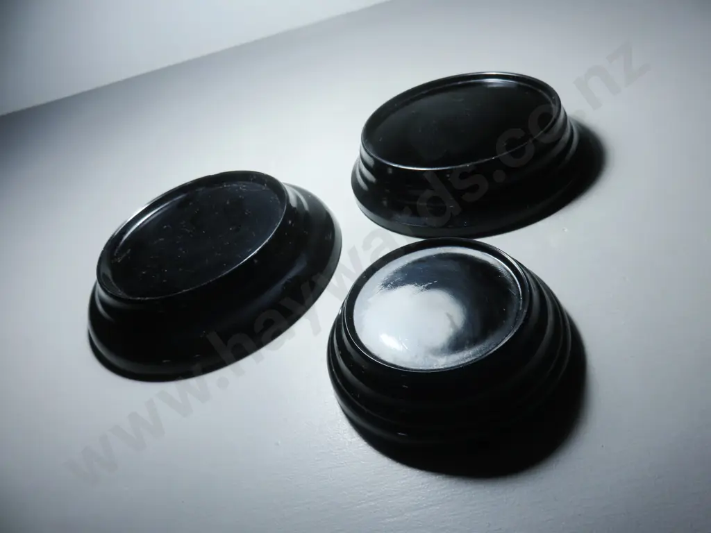 Trio of art deco black glass vase plinths Image 1++