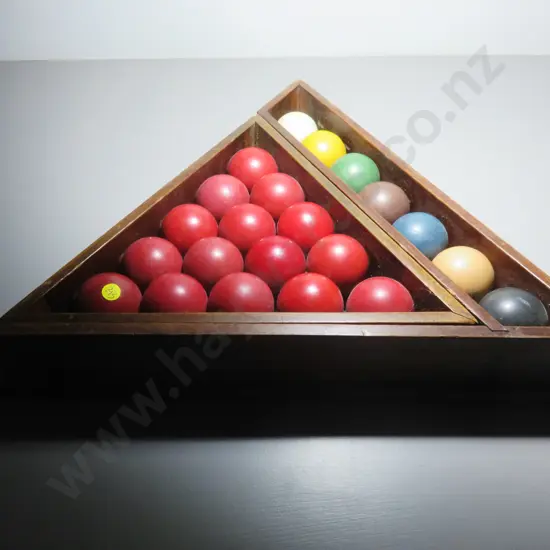 Boxed set of early snooker balls