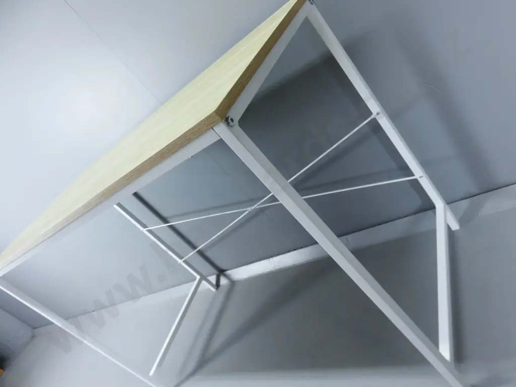 Contemporary Desk Image 1++