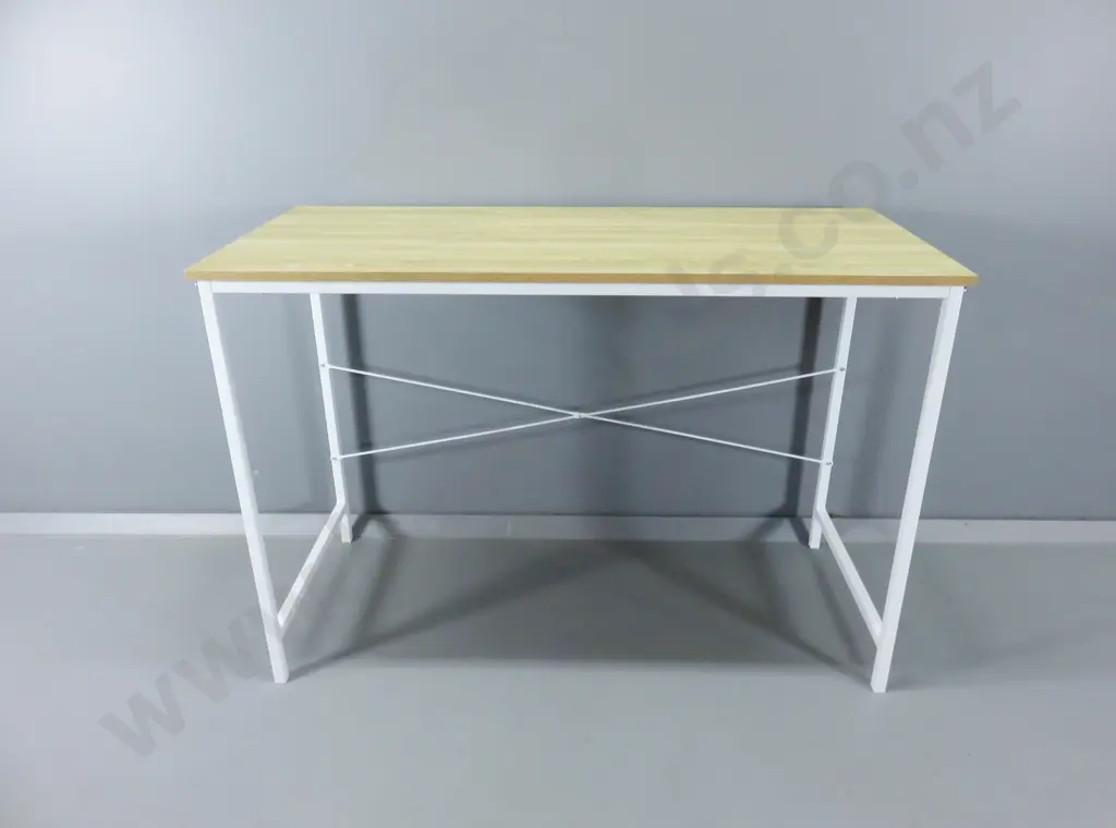 Contemporary Desk Image 1++