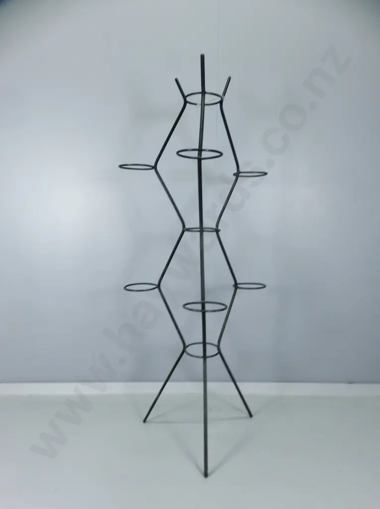 Large multi hoop metal plant stand Image 1++