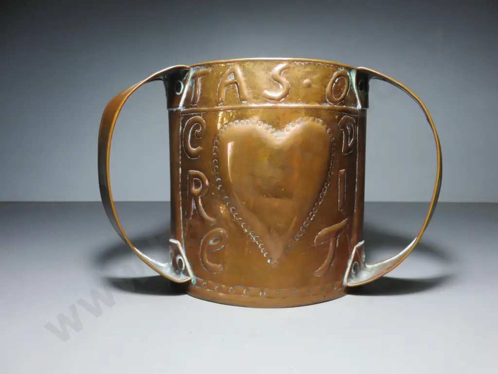 Important copper art nouveau / arts and crafts wedding / loving cup Image 1++