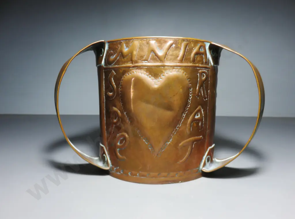 Important copper art nouveau / arts and crafts wedding / loving cup Image 1++