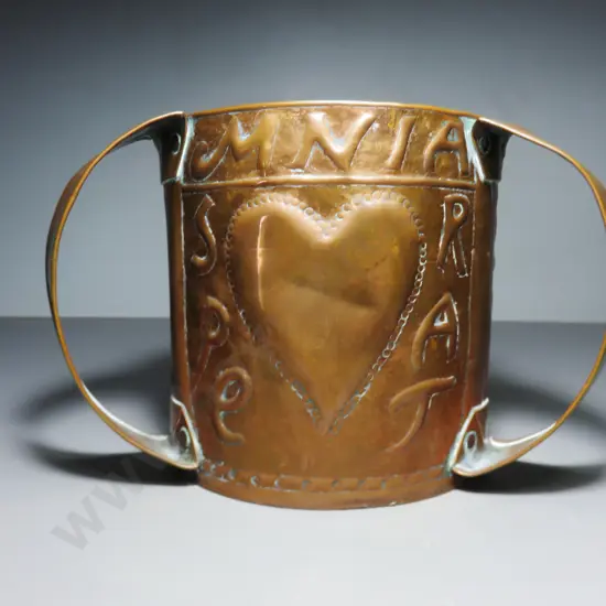 Important copper art nouveau / arts and crafts wedding / loving cup