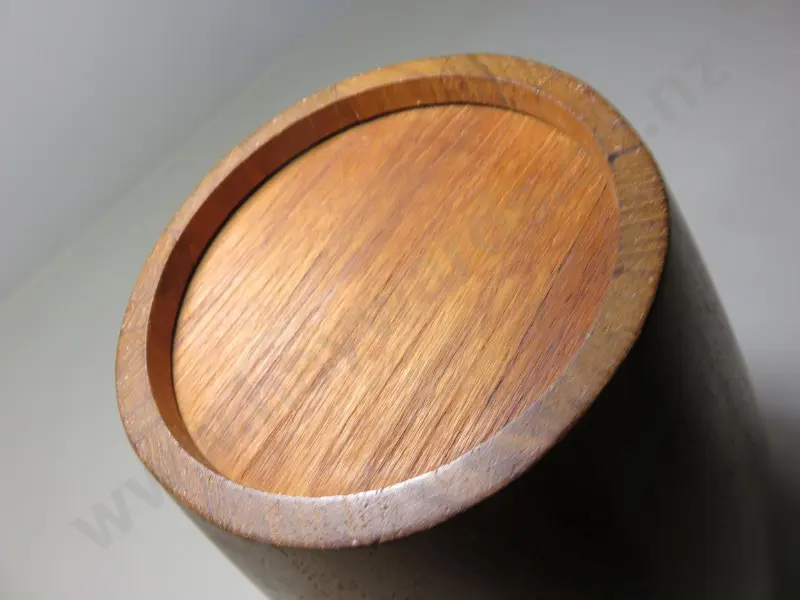 Scandinavian mid-century staved teak ice bucket with fitted matching lid Image 1++