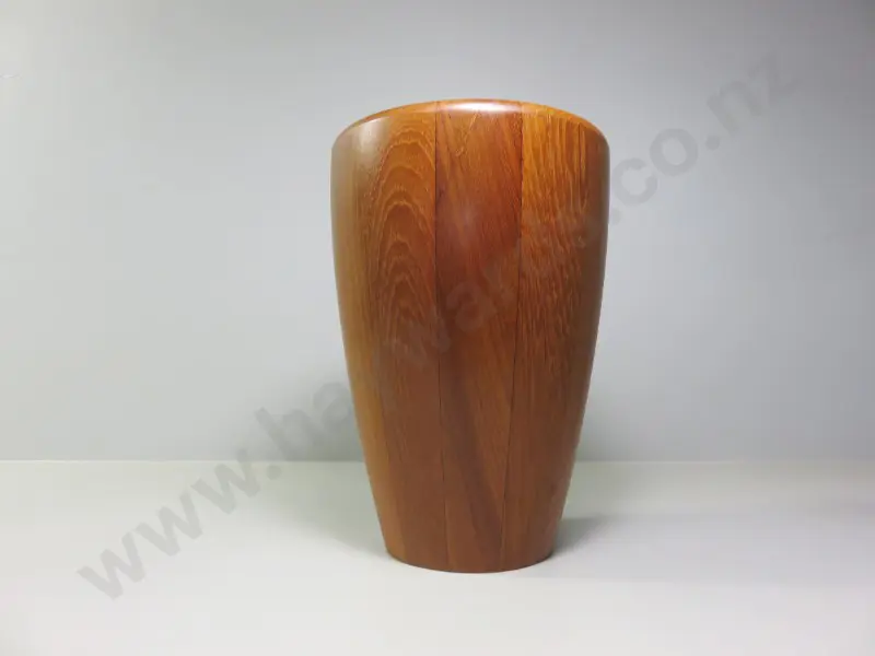 Scandinavian mid-century staved teak ice bucket with fitted matching lid Image 1++