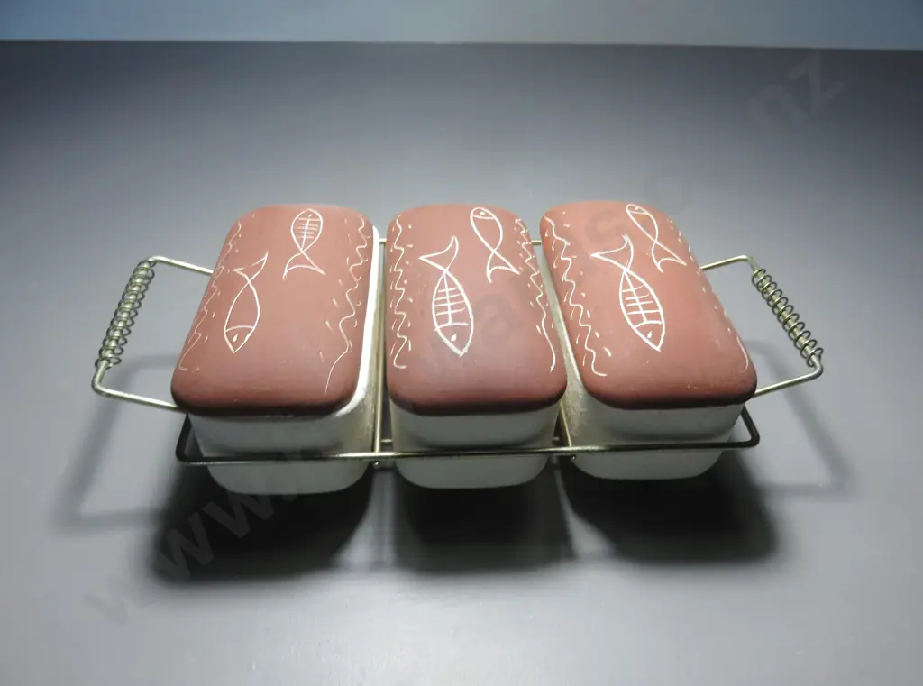 Mid-century 3 compartment lidded pottery nibbles set Image 1++