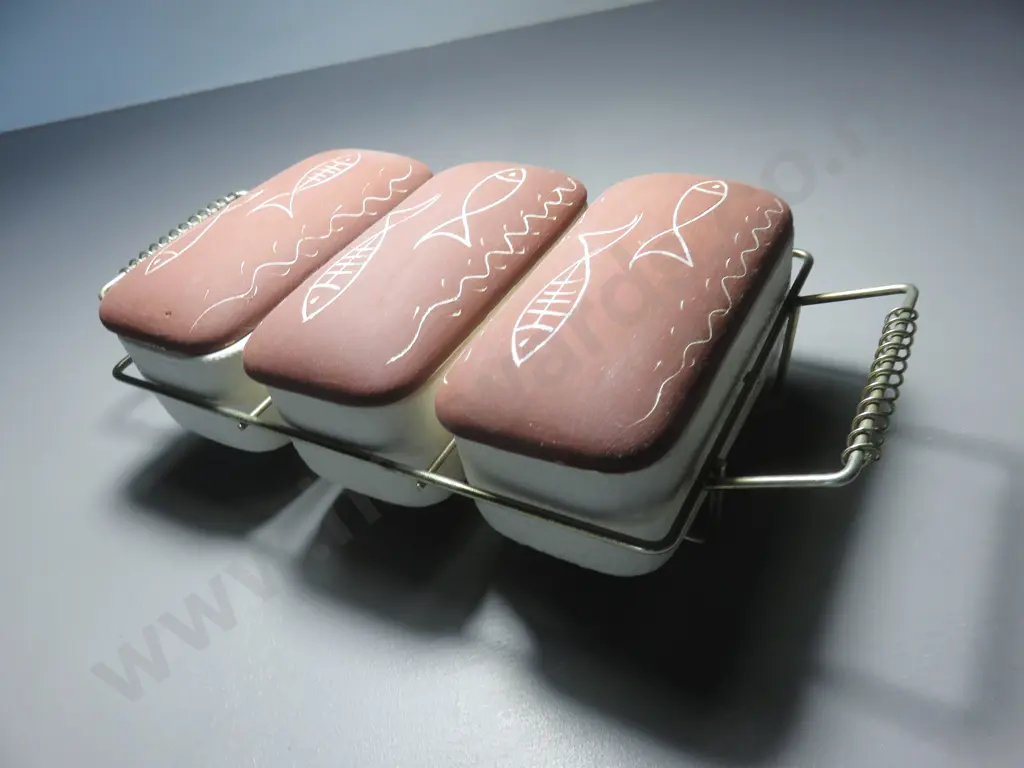 Mid-century 3 compartment lidded pottery nibbles set Image 1++