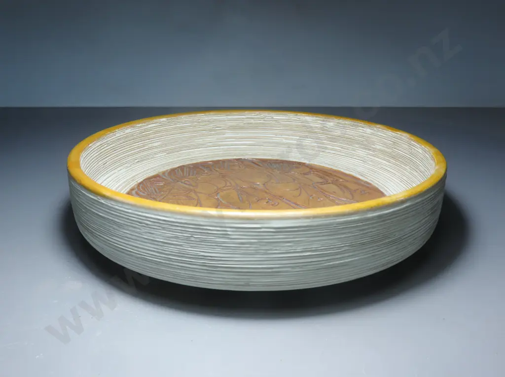 Classic mid-century Fratelli Fanciullacci round flat based bowl Image 1++