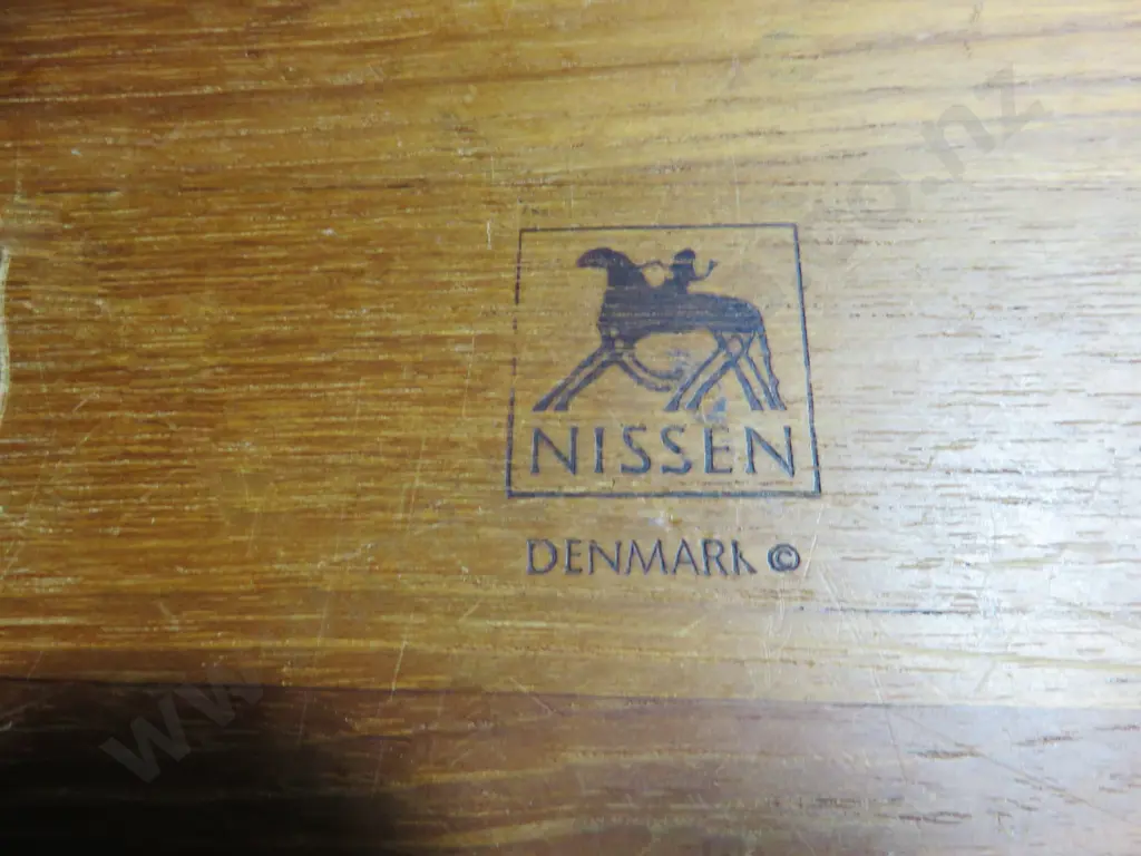 Superb oversized staved Teak Richard Nissen mid-century Danish wine bucket / ice store Image 1++