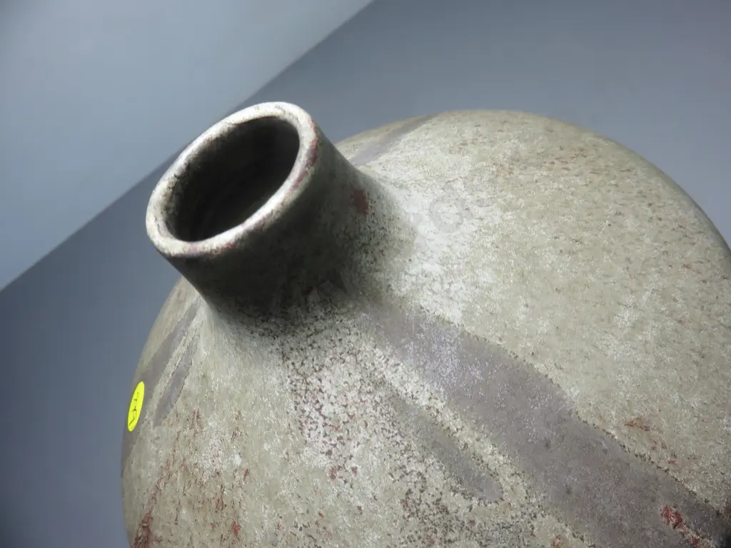 Mid-century vase from the German studio of Silberdistel Image 1++