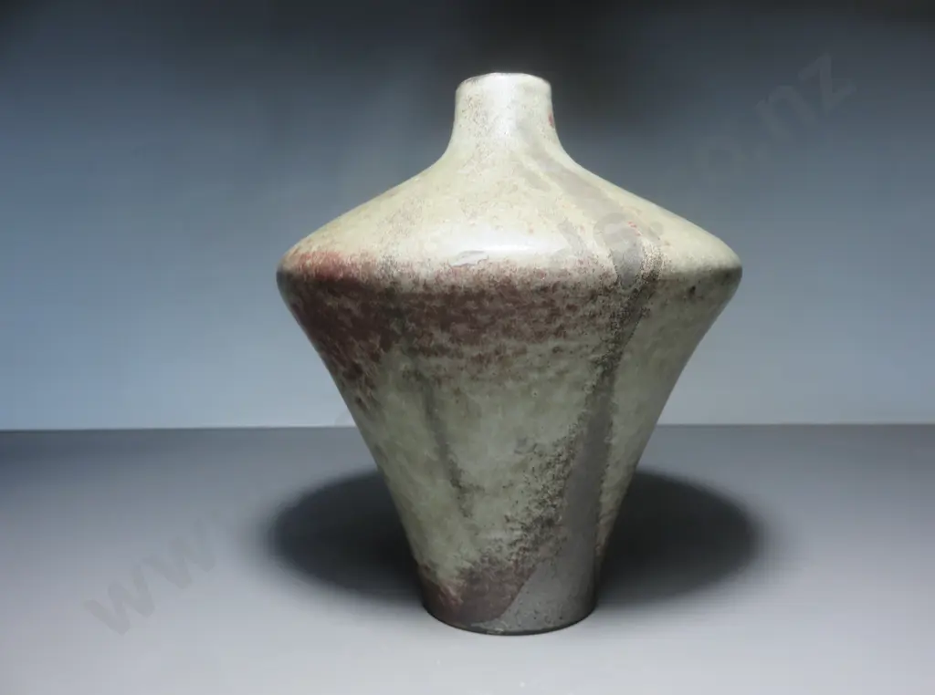 Mid-century vase from the German studio of Silberdistel Image 1++