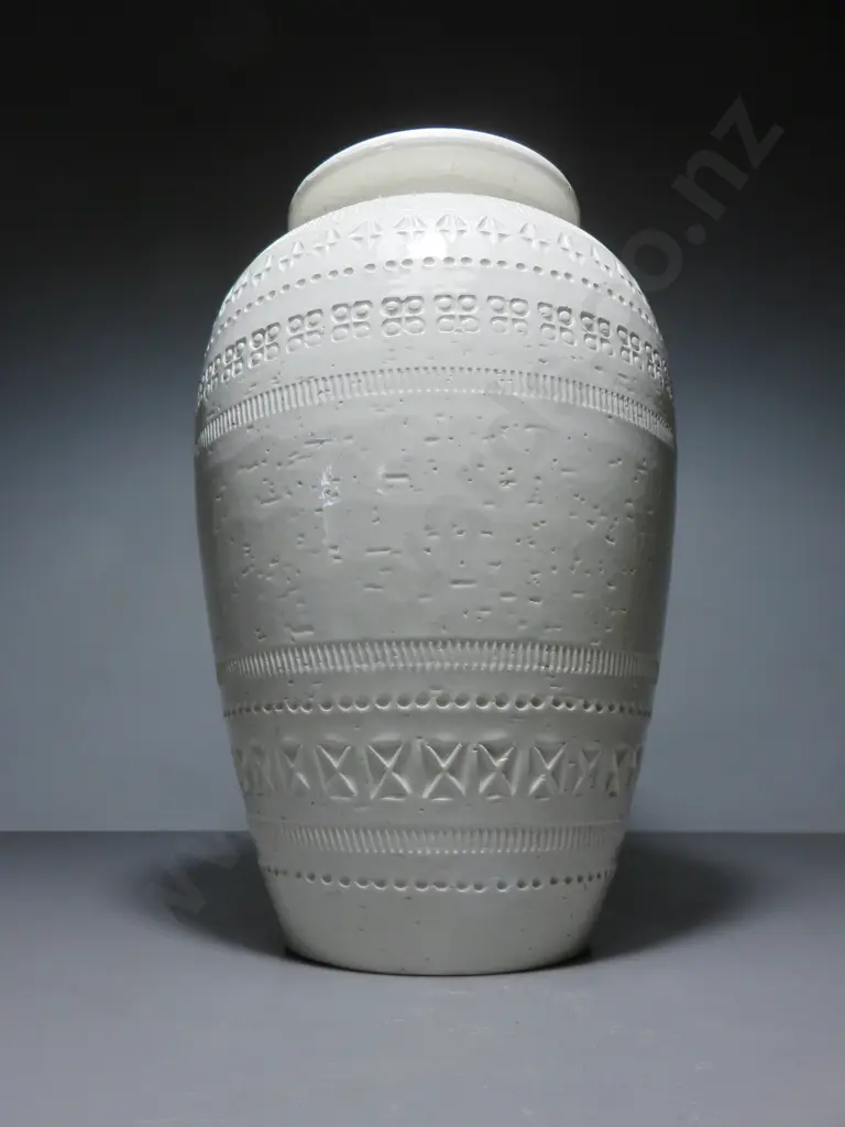 Vintage Aldo Londi for Bitossi of Italy white pottery vase Image 1++