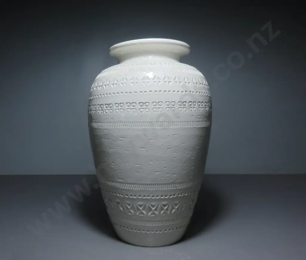 Vintage Aldo Londi for Bitossi of Italy white pottery vase Image 1++