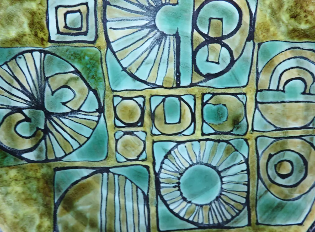 Early Studio Tony Morris Poole Pottery Charger Image 1++
