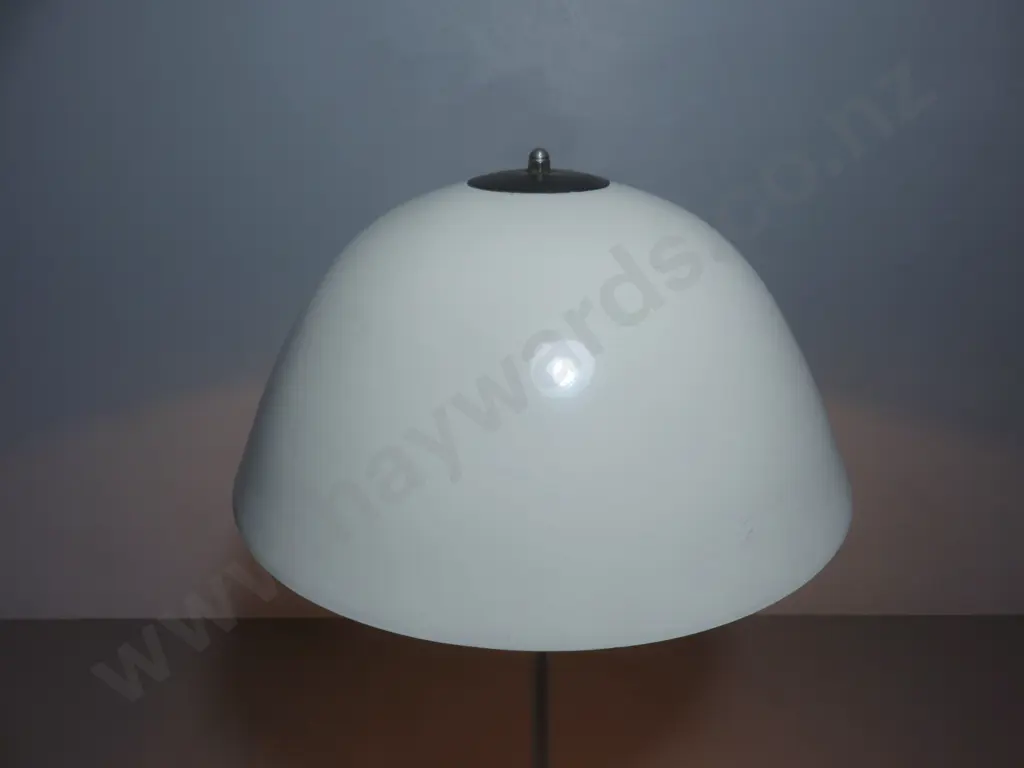 White 1960’s mushroom lamp Image 1++