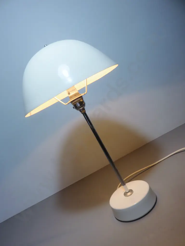 White 1960’s mushroom lamp Image 1++