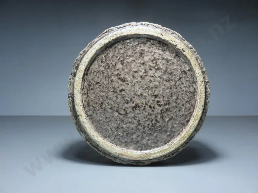 Mid-Century pottery ashtray from the Dutch studio of “Jan van Erp” Image 1++