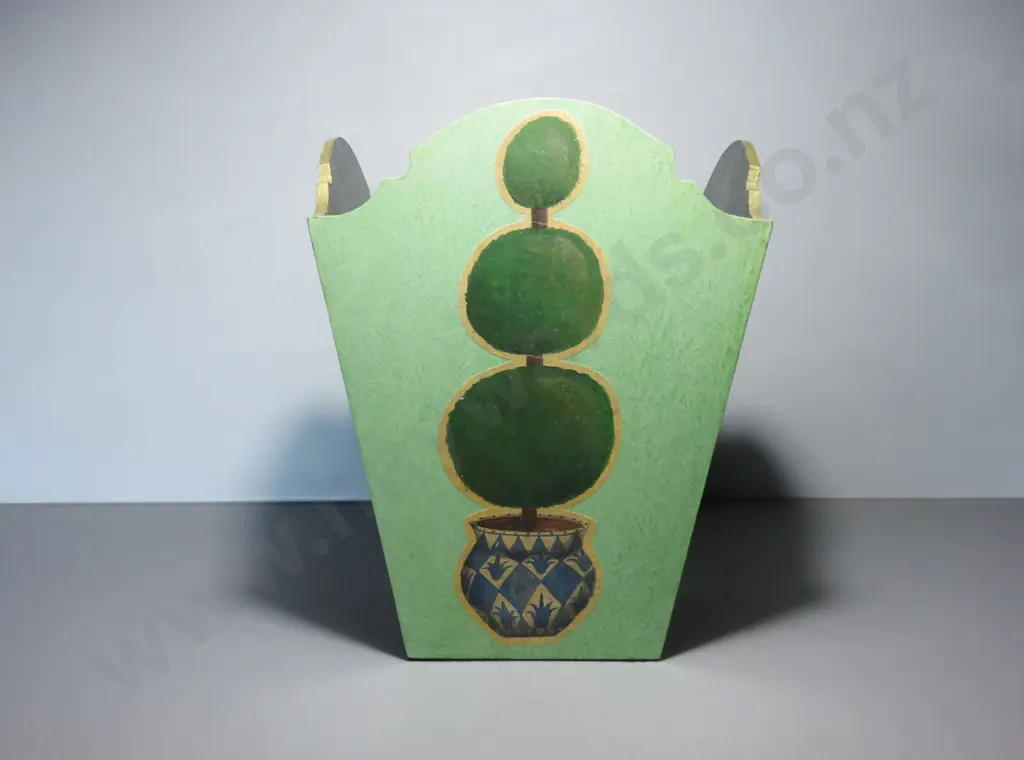 Decorative decoupage waste paper bin Image 1++