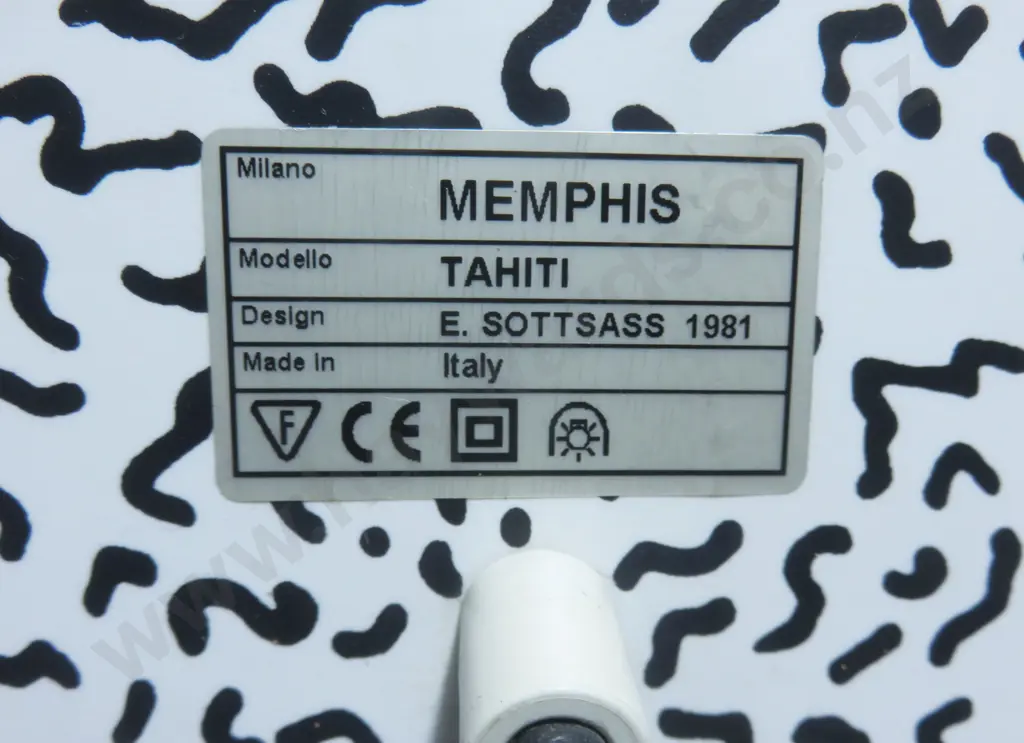 1981 Ettore Sottsass Memphis of Italy “Tahiti” desk lamp Image 1++