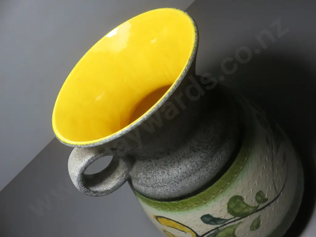 Mid-century Bay Keramik studio potted vase
 Image 1++