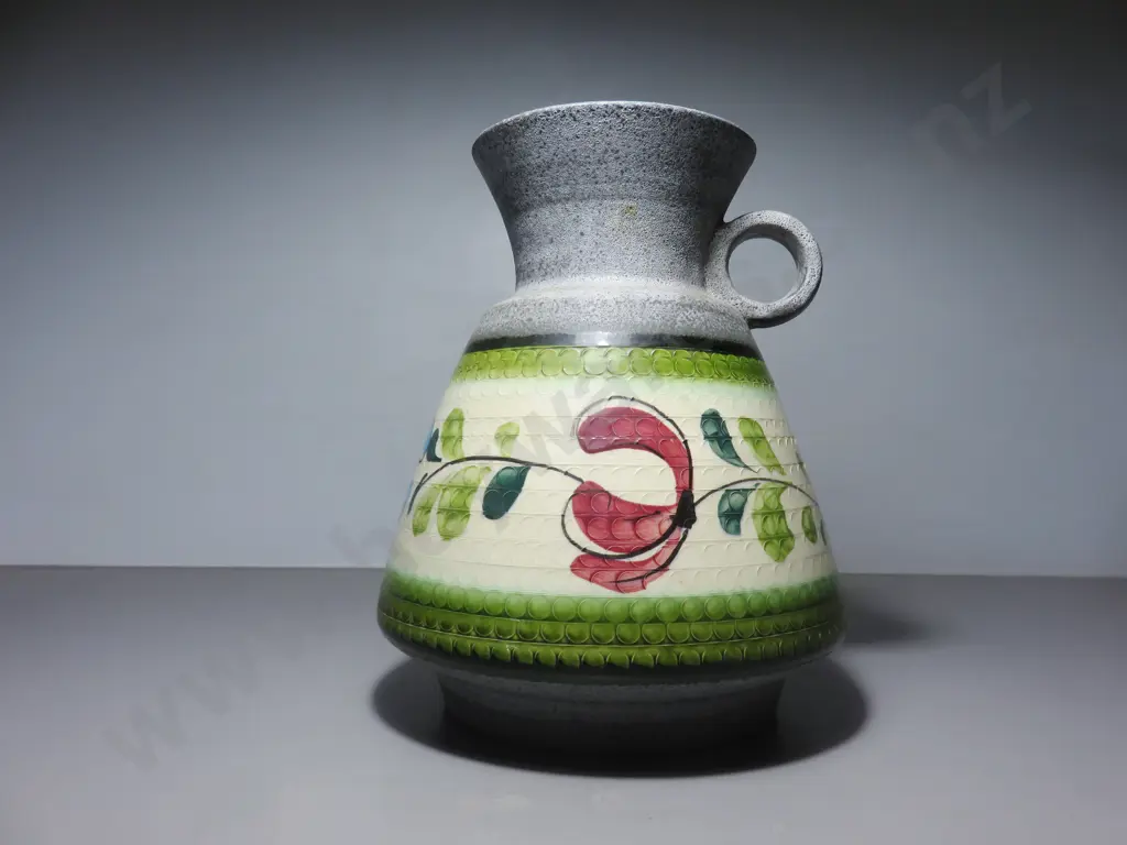 Mid-century Bay Keramik studio potted vase
 Image 1++