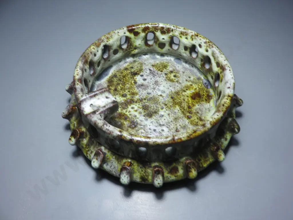 Mid-century Alvino Bagni of Italy “Colosseum” Ashtray Image 1++