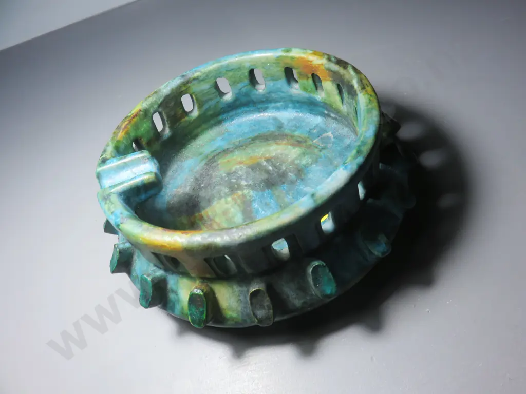 Mid-century Alvino Bagni of Italy “Colosseum” Ashtray Image 1++