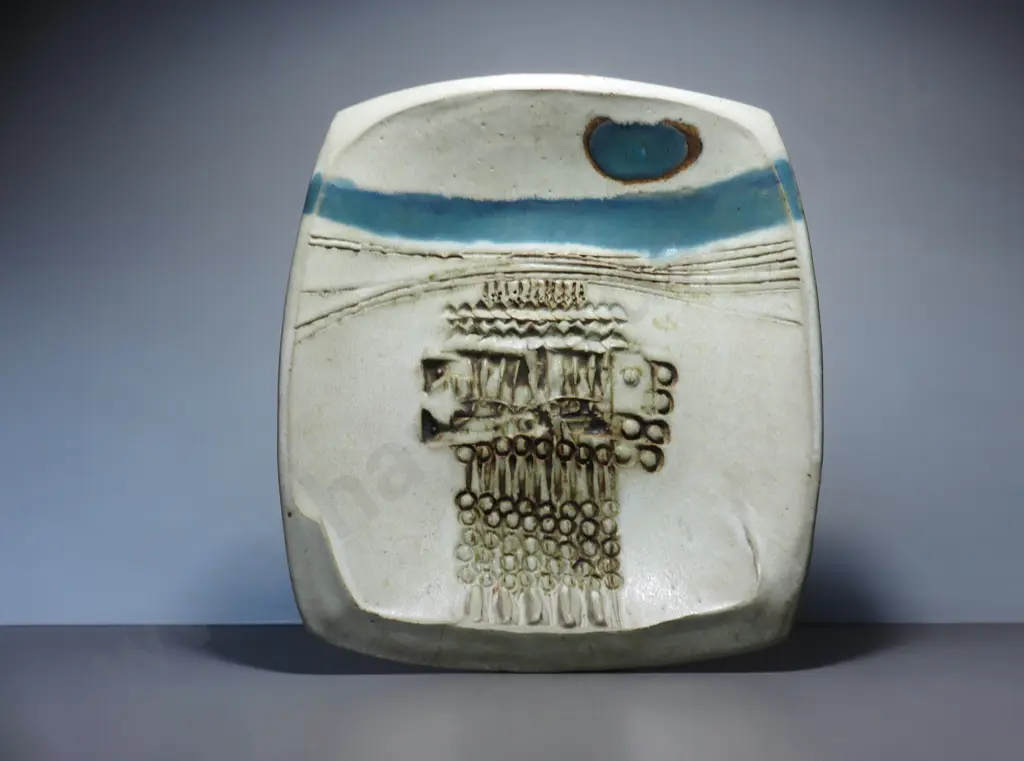 Large modernist English studio potted Charger Image 1++