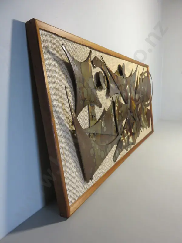 Mid-century Scandinavian brutalist sculptural wall relief by the Danish artist Henrik Horst Image 1++